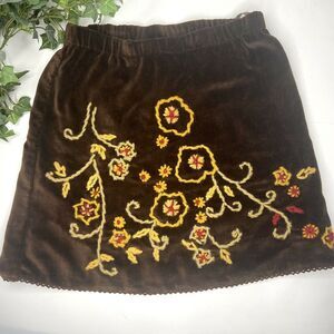 Toujours Vintage Girls Brown Velvet Yarn Embroidered Skirt size 7-8